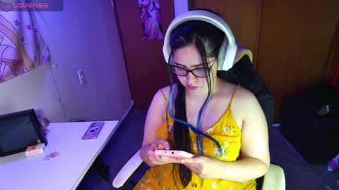 Im Violet online show from 01.10.25