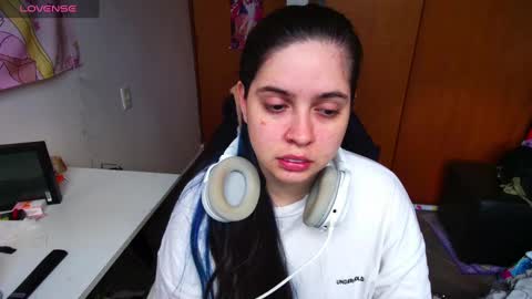 Im Violet online show from 01.15.25