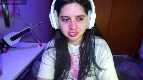 Im Violet online show from 01.28.25