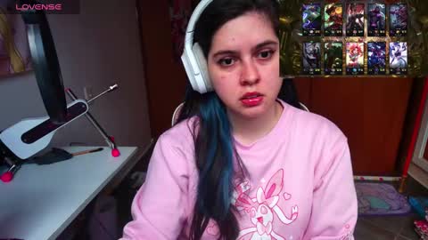 Im Violet online show from 02.14.25