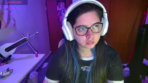 Im Violet online show from 02.25.25