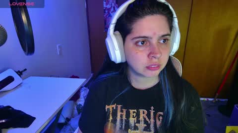 Im Violet online show from 03.08.25