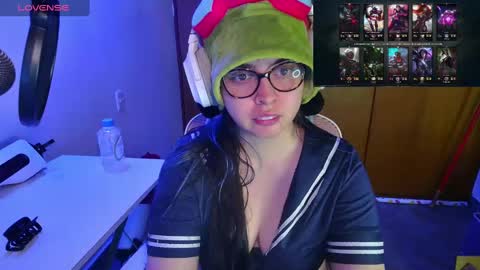 Im Violet online show from 03.09.25