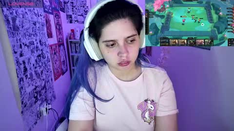 Im Violet online show from 09.28.25