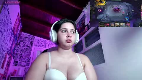 Im Violet online show from 04.24.26