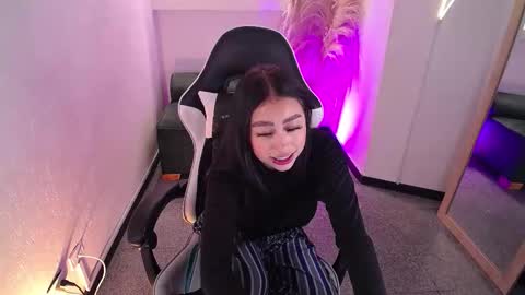 Snapshot of vallolett__ chatting on 02.24.26 vallolett__ online show from 02.24.26