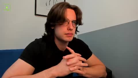 Snapshot of valo_cross chatting on 06.13.26 Valo online show from 06.13.26
