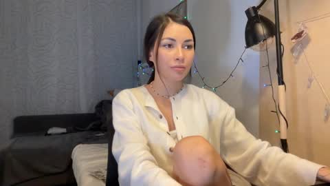 Little Devil online show from 02.08.25