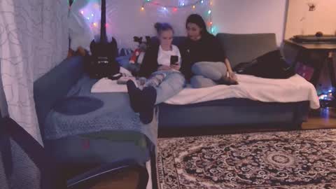 Little Devil online show from 02.26.25