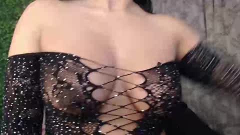 valquiria_sirgun online show from 11.27.25