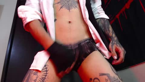 david guzman i model independenthelp me with a thumbs up online show from 02.03.25