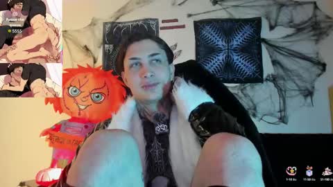 david guzman i model independenthelp me with a thumbs up online show from 10.12.25