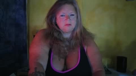 Snapshot of vampwoman chatting on 03.31.26 vampwoman online show from 03.31.26