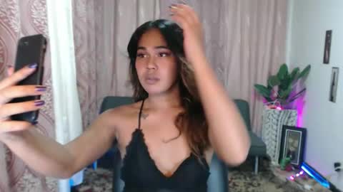 Snapshot of vampy_ebony_laxine chatting on 09.22.25 vampy_ebony_laxine online show from 09.22.25