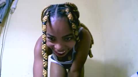 vanah344375 online show from 10.19.25