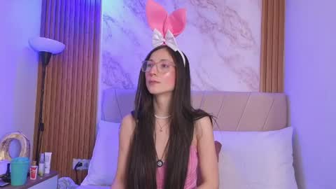 vane_coral online show from 04.06.26