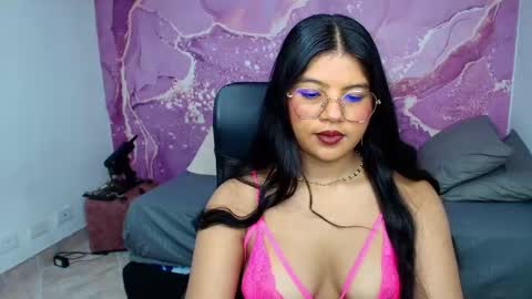 vane_latin18 online show from 03.04.26