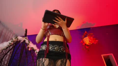 Vanelope online show from 04.06.26