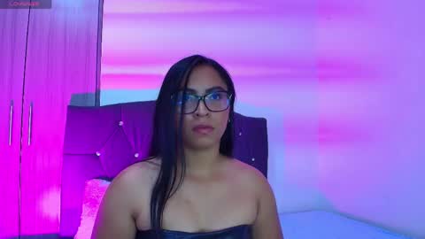 Snapshot of vanesaa__star chatting on 05.21.26 Vanesa online show from 05.21.26