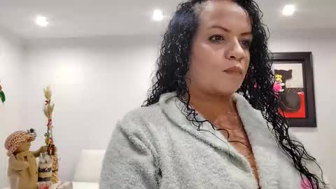 vanessa and samantha online show from 01.07.26