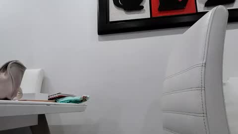 vanessa and samantha online show from 01.08.26