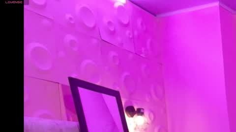 Vanessa online show from 10.19.25