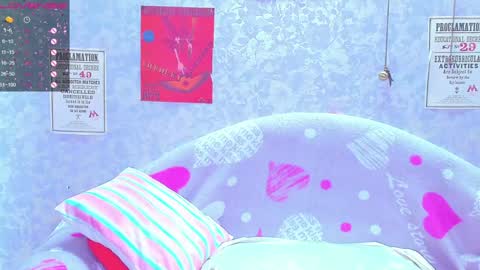 Snapshot of vanessa_florence chatting on 12.12.24 RUSSIAN BARBIE BABE online show from 12.12.24