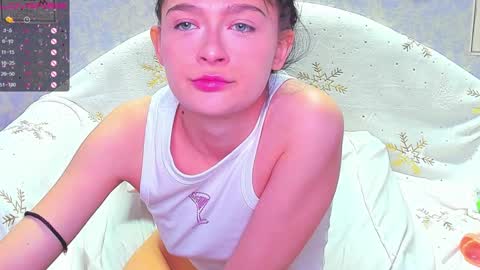 Snapshot of vanessa_florence chatting on 12.13.24 RUSSIAN BARBIE BABE online show from 12.13.24