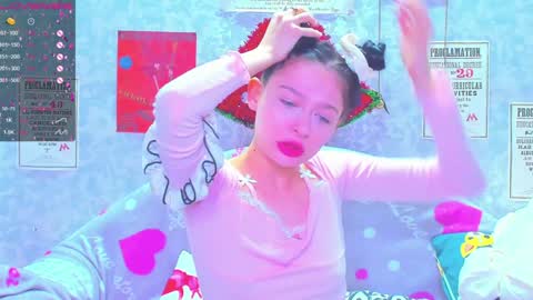 Snapshot of vanessa_florence chatting on 01.17.25 RUSSIAN BARBIE BABE online show from 01.17.25