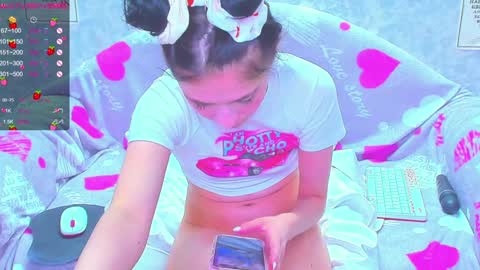 Snapshot of vanessa_florence chatting on 02.01.25 RUSSIAN BARBIE BABE online show from 02.01.25
