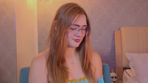 Snapshot of vanessa_foxyy chatting on 07.03.26 vanessa_foxyy online show from 07.03.26