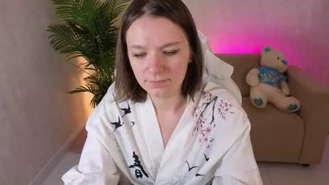 Snapshot of vanessa_lionn chatting on 06.10.26 kira online show from 06.10.26