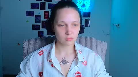 Snapshot of vanessa_lissme chatting on 05.18.26 Vanessa online show from 05.18.26