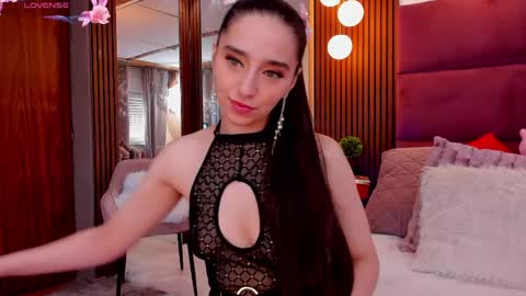 Snapshot of vanessaangelx chatting on 05.13.26 Vanessa Diamond online show from 05.13.26