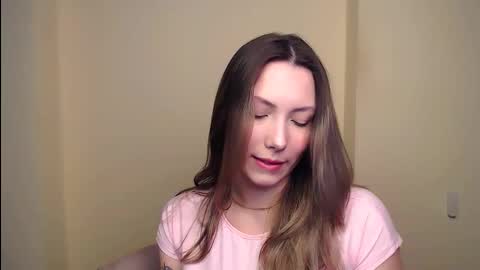 Snapshot of vanessakim_ chatting on 03.11.25 Vanessa online show from 03.11.25