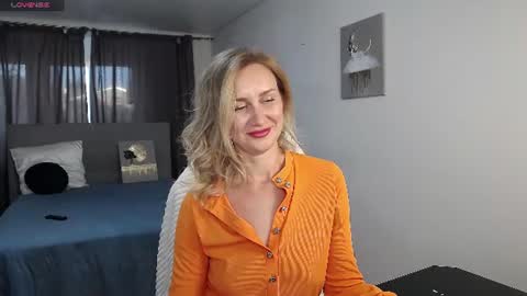 Snapshot of vanessakleiner chatting on 07.21.26 Vanessa online show from 07.21.26