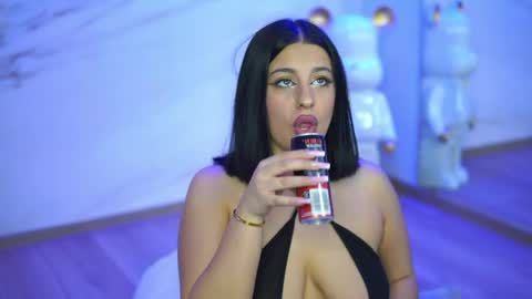 Snapshot of vanessaxrayy chatting on 05.25.26 vanessaxrayy online show from 05.25.26