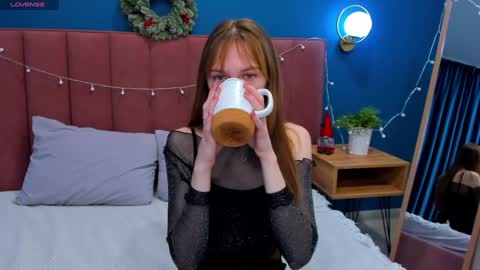 Snapshot of vanillakelly chatting on 12.23.24 Sofia online show from 12.23.24