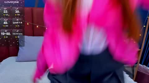 Snapshot of vanillakelly chatting on 01.22.25 Sofia online show from 01.22.25