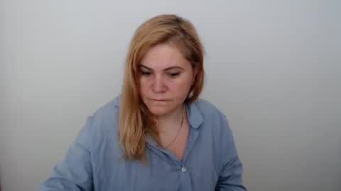 Snapshot of vanillaloveli chatting on 06.07.26 vanillaloveli online show from 06.07.26