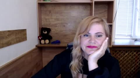 Snapshot of vanillaloveli chatting on 07.09.26 vanillaloveli online show from 07.09.26