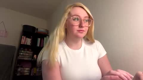 vanillapuddingpie online show from 01.07.25