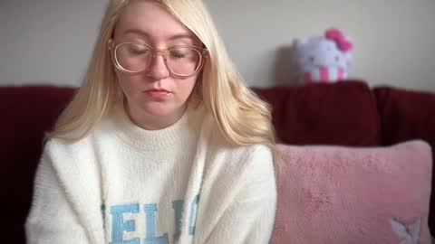 vanillapuddingpie online show from 01.23.25