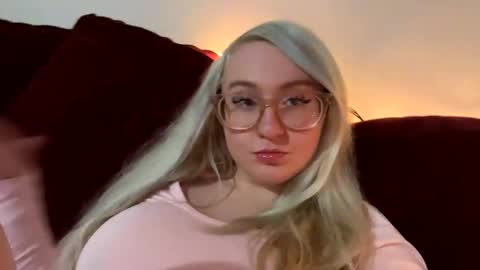 vanillapuddingpie online show from 11.17.25