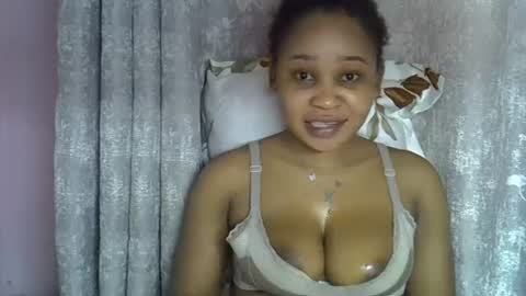 Snapshot of vanillavenus chatting on 06.29.26 vanillavenus online show from 06.29.26