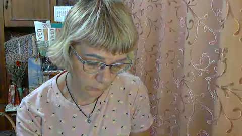 Snapshot of vanillaxcreamy chatting on 12.06.24 Vanillaxcreamy online show from 12.06.24