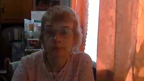 Snapshot of vanillaxcreamy chatting on 03.12.25 Vanillaxcreamy online show from 03.12.25