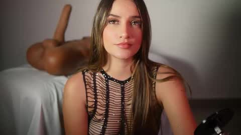 Vanilu online show from 10.16.25