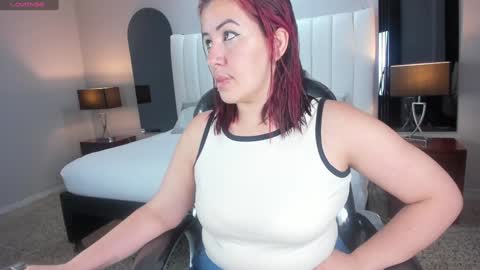 Snapshot of vanitysex chatting on 01.04.25 Karine online show from 01.04.25