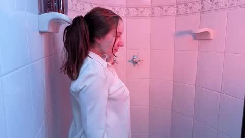 Elizabeth online show from 09.29.25